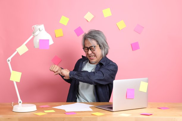 繁忙的亚洲人图片下载