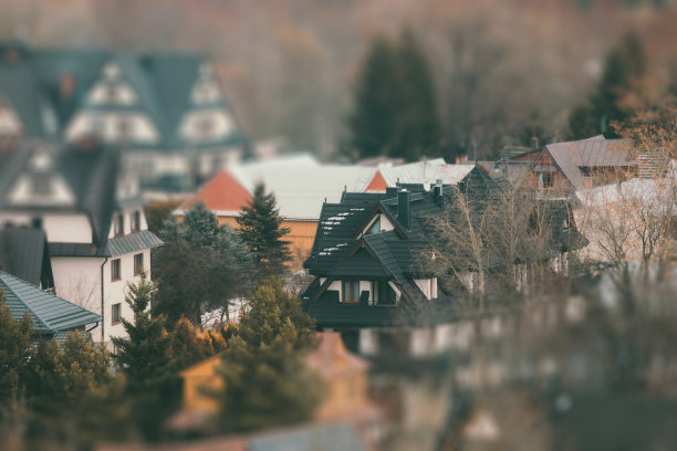 冬季空中俯瞰的比亚卡·塔特尔赞斯卡滑雪村。图片下载