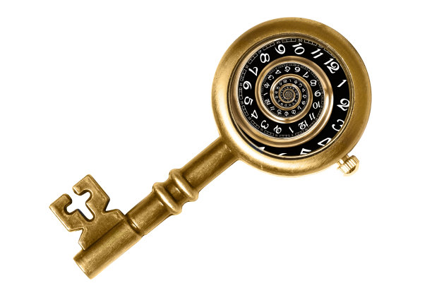 键形复古手表与一个旋涡手表面白色图片下载