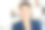 年轻微笑的女商人在现代办公室的肖像图片下载