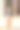 一位年轻的黑人女商人正坐在窗边打电话。“r图片下载