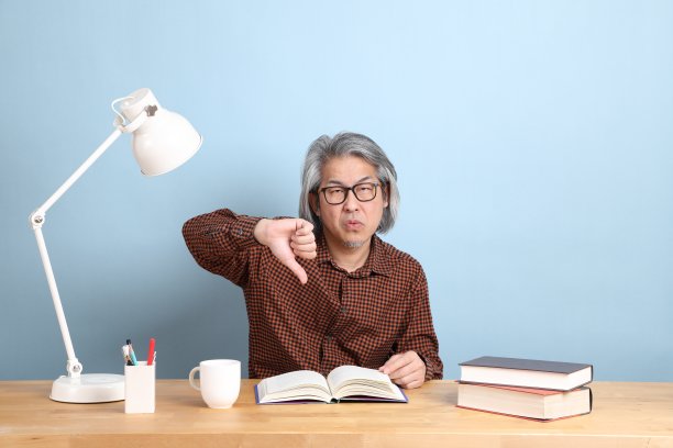 人与教育图片下载