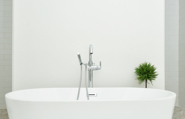 现代明亮的白色浴室设置与独立浴缸和绿色植物图片下载