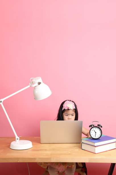 在家里学习图片下载