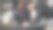 专业的多种族业务团队，工作认真协作。男性白种人和非裔美国人是合作伙伴，企业家讨论和分享关于平板电脑业务的想法。图片下载