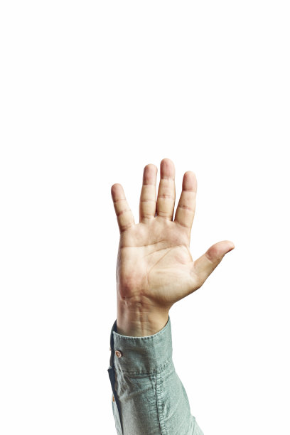 靠近男性的手，准备帮助或接受。手势孤立在白色背景与剪辑路径图片下载