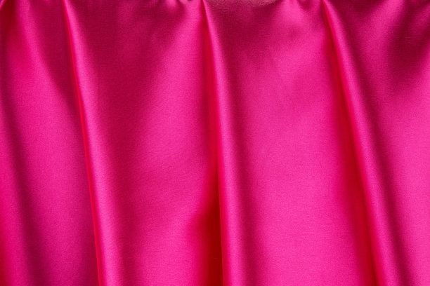 粉红色的丝绸布料。图片下载