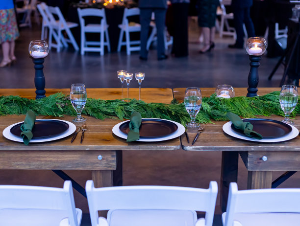 为私人活动准备晚餐图片下载