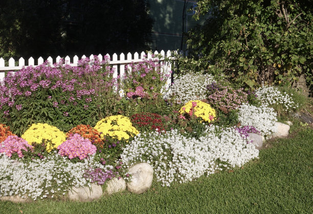 花园栅栏外图片下载