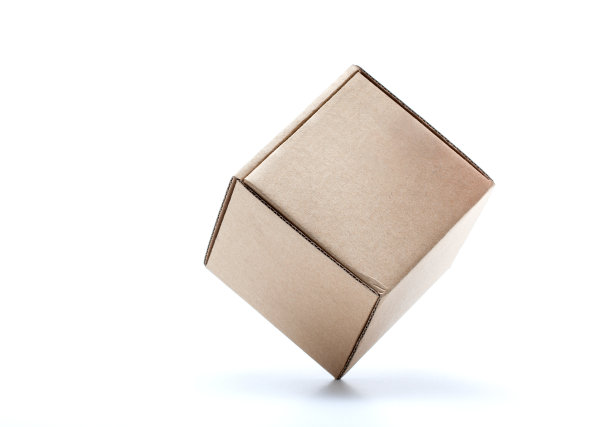 纸板箱孤立在白色背景上图片下载