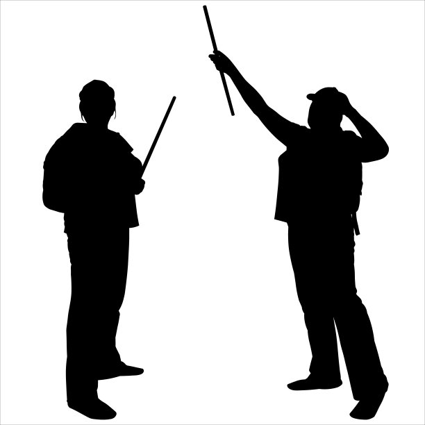 黑色女性的轮廓，裤子，背包，帽子孤立在白色的背景上。那个女人一动不动地站着，手里拿着一根棍子。女人走了一步，举起了棍子，绳子也举起来了图片下载