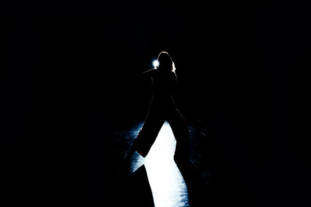 当代舞蹈演员图片下载