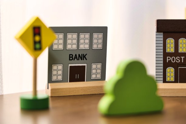 一个由积木构成的可爱的城镇景观的房地产图像图片下载