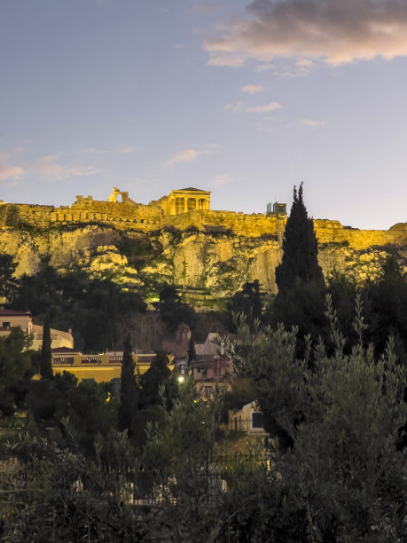 金光闪耀的希腊雅典卫城，联合国教科文组织世界遗产图片下载