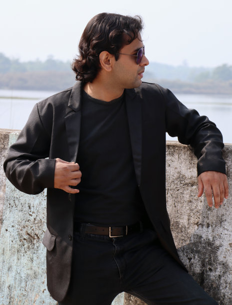 冬季时尚男模图片下载