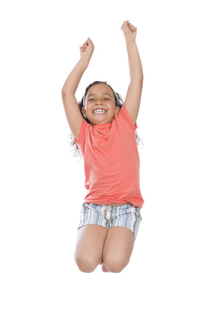 快乐女孩跳跃图片下载