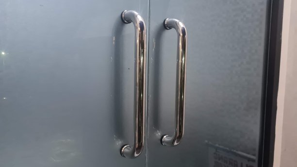 玻璃门不锈钢拉手图片下载