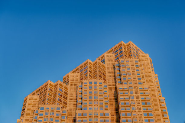 西新宿、新宿、东京傍晚的城市景观。图片下载