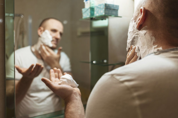 准备刮胡子了!图片下载