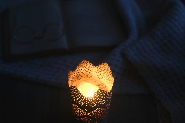 舒适的家庭之夜图片下载