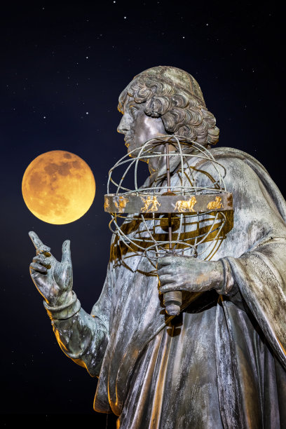 Nicolaus哥白尼纪念碑图片下载