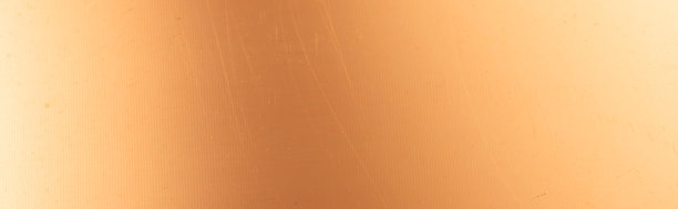 涂成铜色的金属板。背景或纹理图片下载