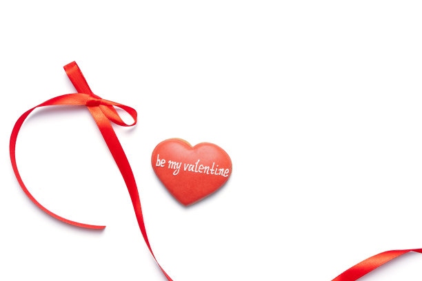 是我的情人。红心构图，俯视图，平躺图片下载