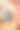 微笑的女商人在她的咖啡休息时间用笔记本电脑上网。图片下载