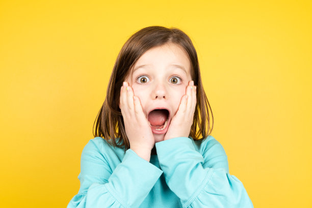 恐惧在童年图片下载