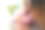 母亲安慰哭泣的女婴回家特写图片下载