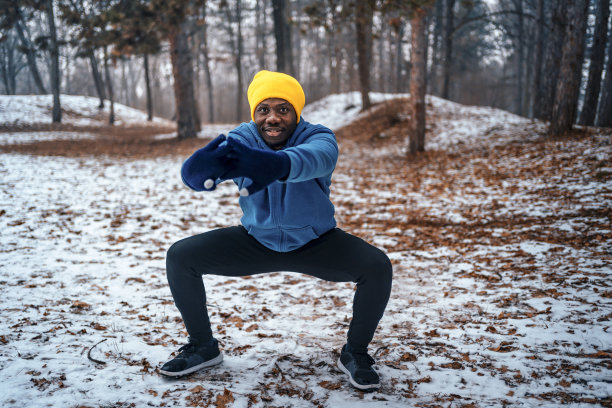 在冬天锻炼图片下载