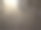 透过模糊的白色玻璃可以看到一张木桌。图片下载