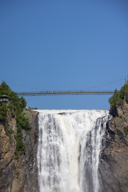 加拿大魁北克市的“元帅瀑布”图片下载