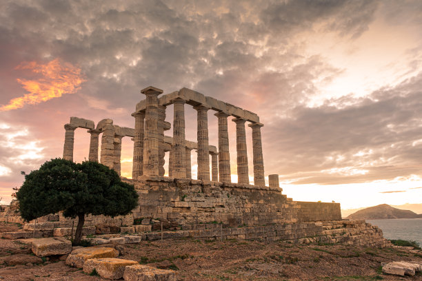 希腊苏尼昂角的波塞冬神庙图片下载