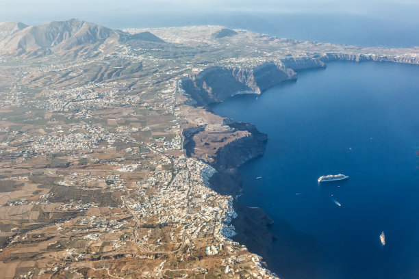 在希腊圣托里尼岛度假旅游旅游费拉锡拉镇地中海航拍照片圣托林图片下载