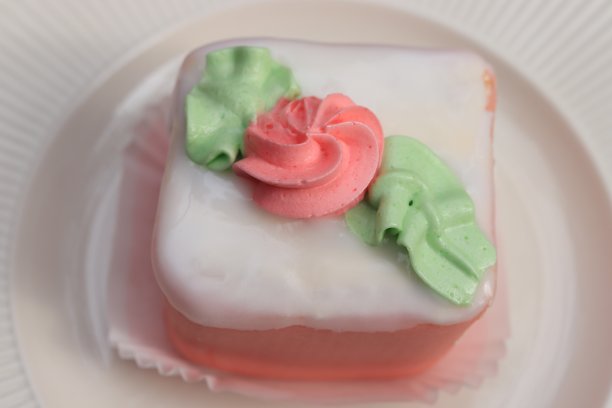 新鲜的杏仁糖糖果图片下载