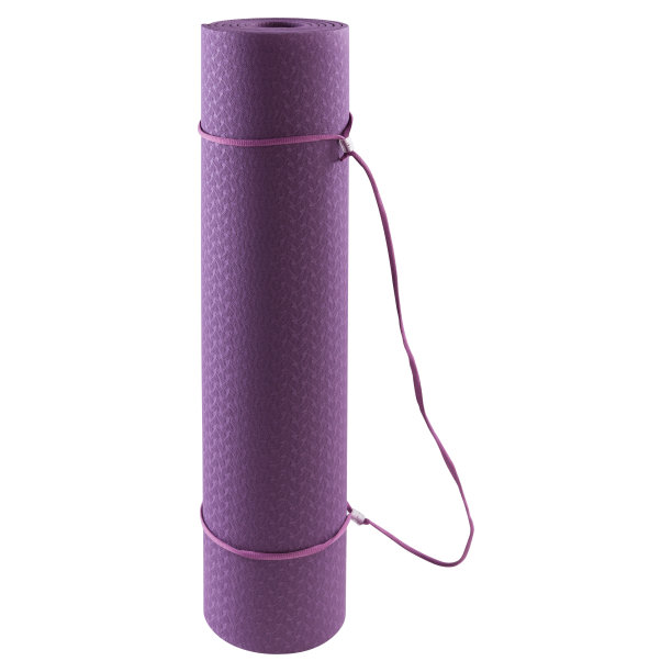 Karemat，一种用于瑜伽或健身的淡紫色垫子，卷在白色背景上图片下载