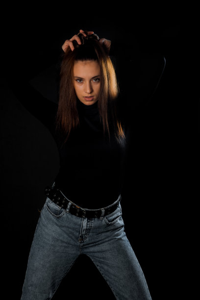 时尚新潮的女人图片下载