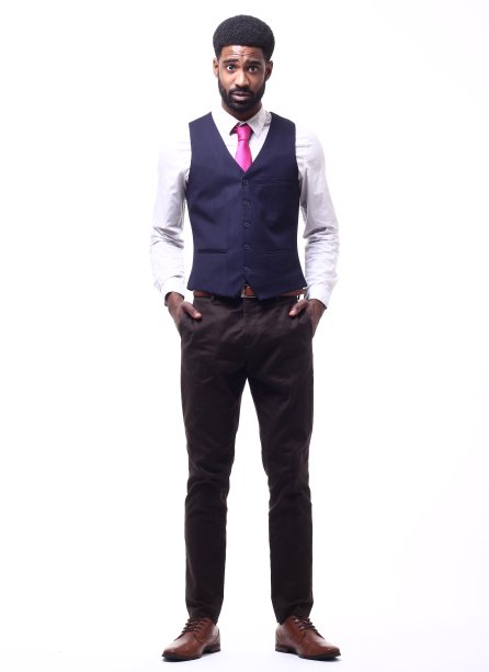 美丽丰满的身体快乐的黑色时尚男人图片下载