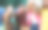 年轻的多种族人群在城市公园玩得很开心-关注非洲女孩的脸图片下载