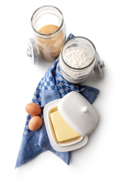 烘烤:烘烤原料分离在白色背景上图片下载