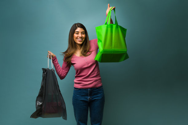 选择停止使用塑料袋图片下载