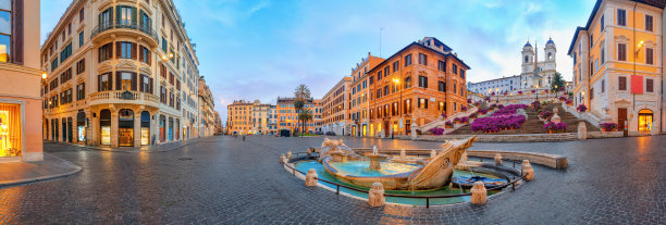 意大利罗马的西班牙广场全景。早晨的西班牙步法。罗马建筑和地标。图片下载