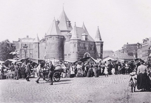 荷兰哈勒姆市场(荷兰)1894年的古董照片图片下载