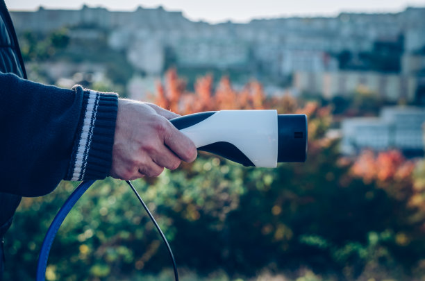电动汽车家用充电器图片下载