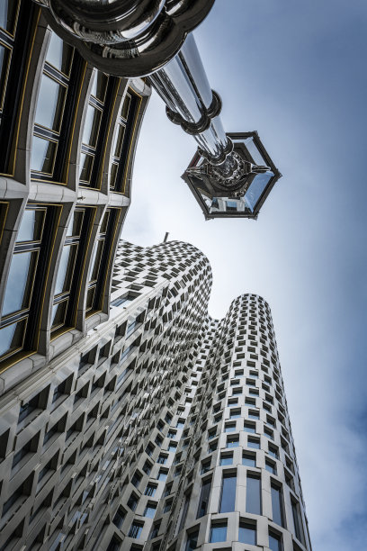 柏林的现代办公大楼图片下载