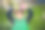 不同颜色的复活节彩蛋在孩子的手中-找彩蛋。素材图片