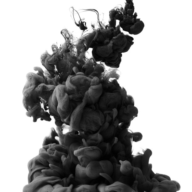 墨水在水里。抽象的背景图片下载