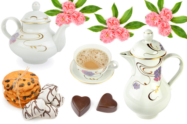 古董茶壶，咖啡壶，咖啡杯，饼干和巧克力隔离在白色。色彩鲜艳的拼贴画。图片下载