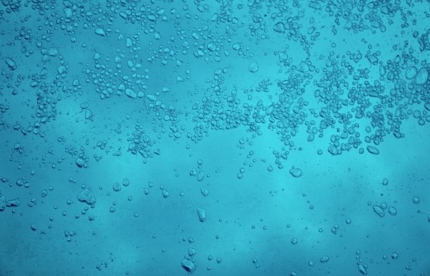 淡水和绿松石蓝色的水通过玻璃凝结，昆士兰图片下载